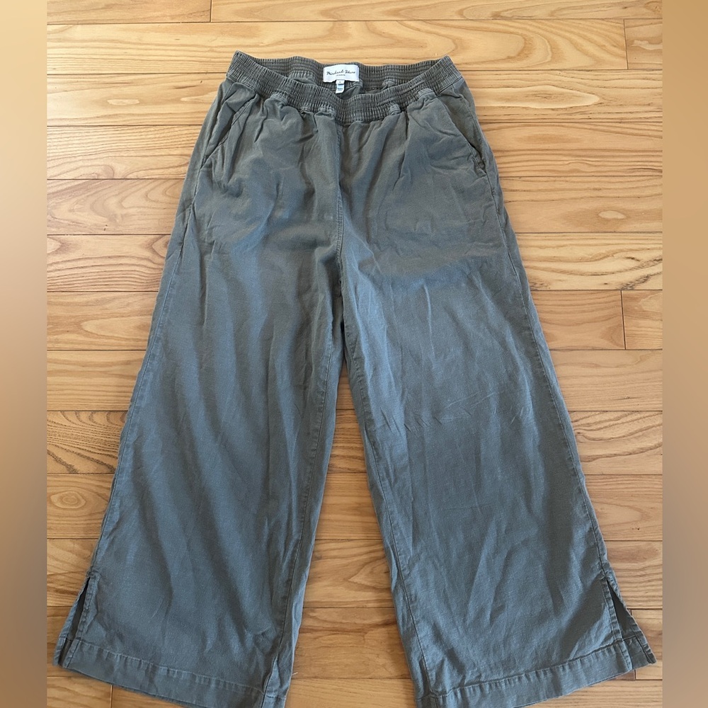 Women’s Michael Stars Pull On, Cropped Olive Green Pants; Sz Small
